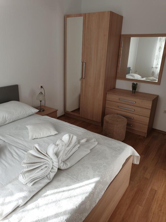 Captain'S Club Banjol Екстер'єр фото