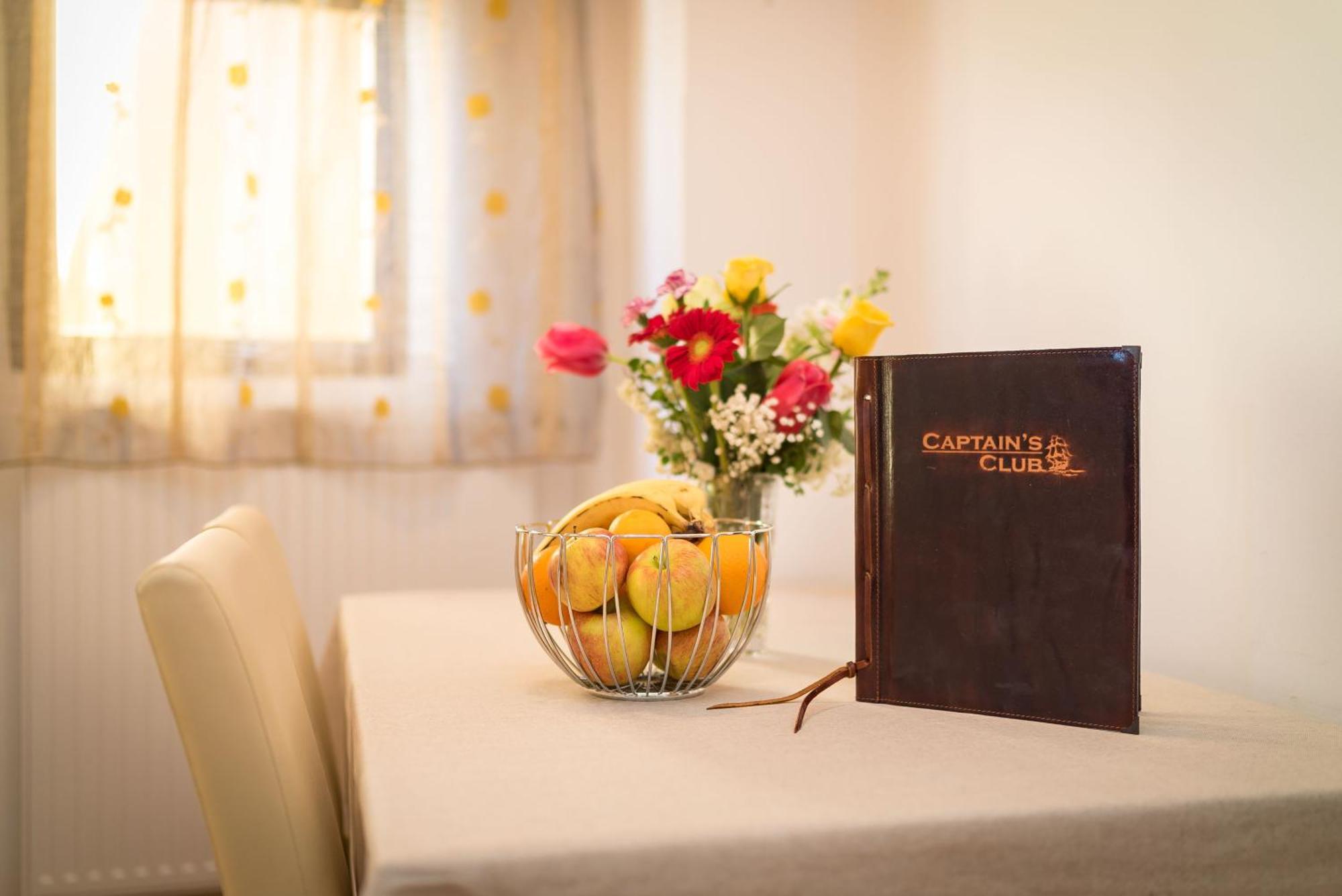 Captain'S Club Banjol Екстер'єр фото