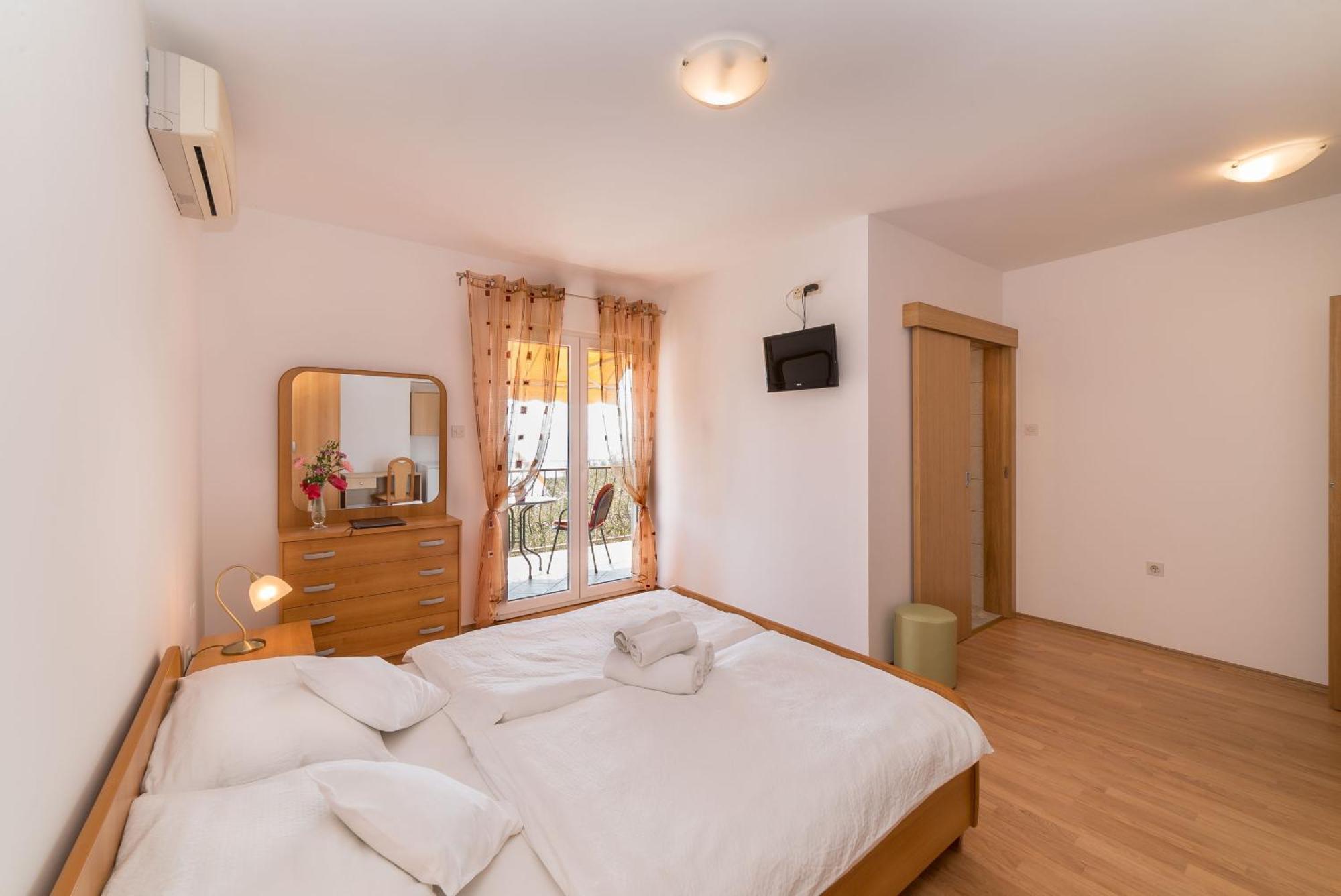 Captain'S Club Banjol Екстер'єр фото