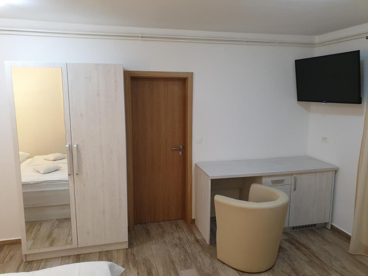 Captain'S Club Banjol Екстер'єр фото