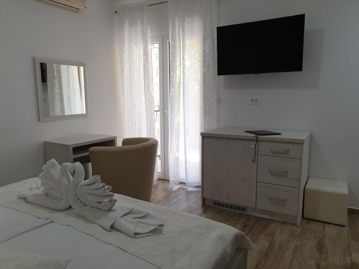 Captain'S Club Banjol Екстер'єр фото